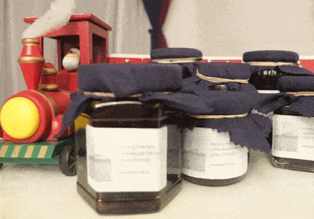 Caramelised Red Onion Chutney as Gifts 