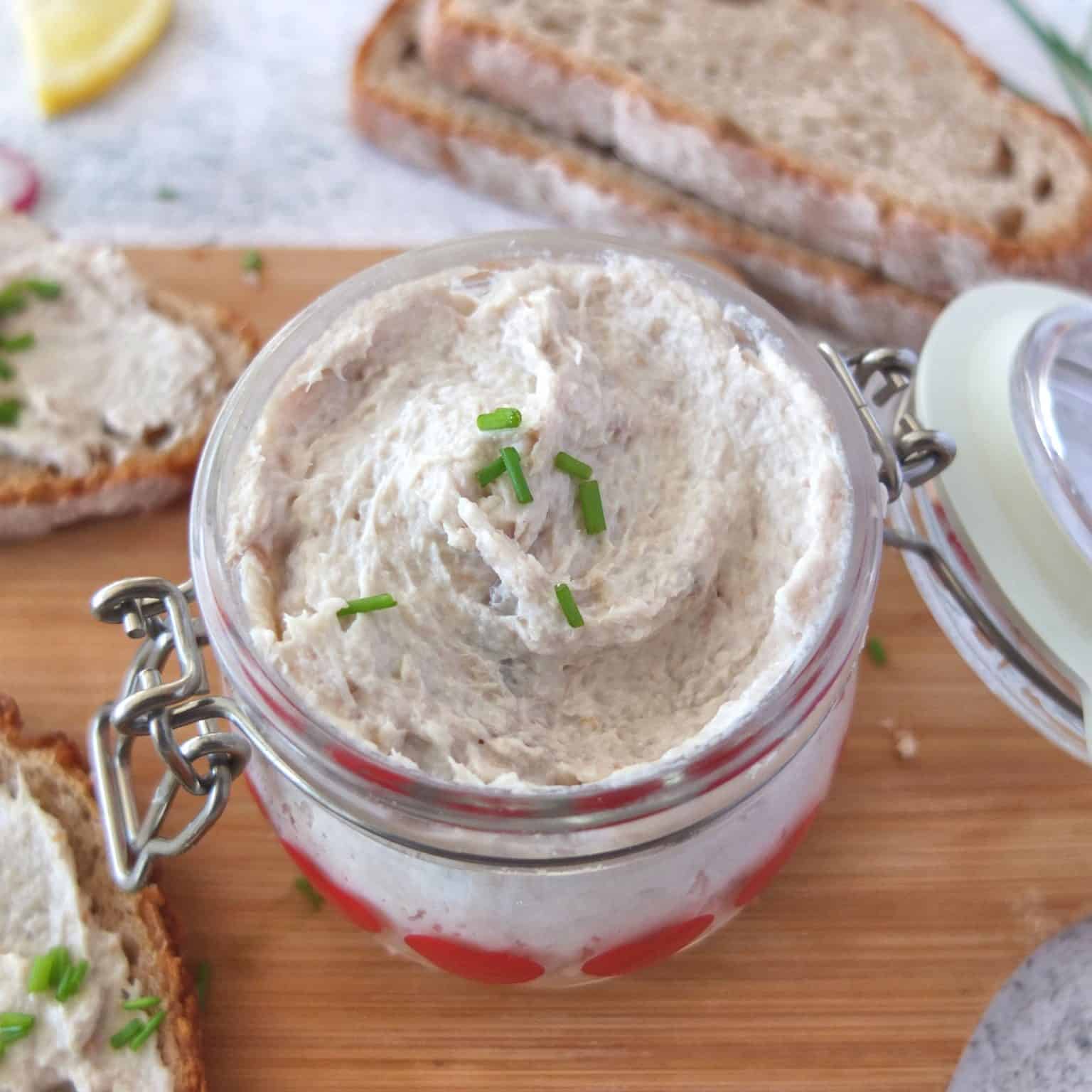 Easy Smoked Mackerel Pate Recipe (MAKRELENCREME) - My Dinner