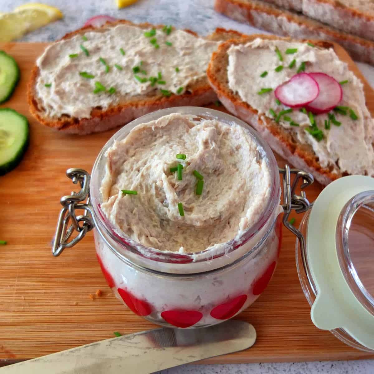 easy-smoked-mackerel-pate-recipe-makrelencreme-my-dinner