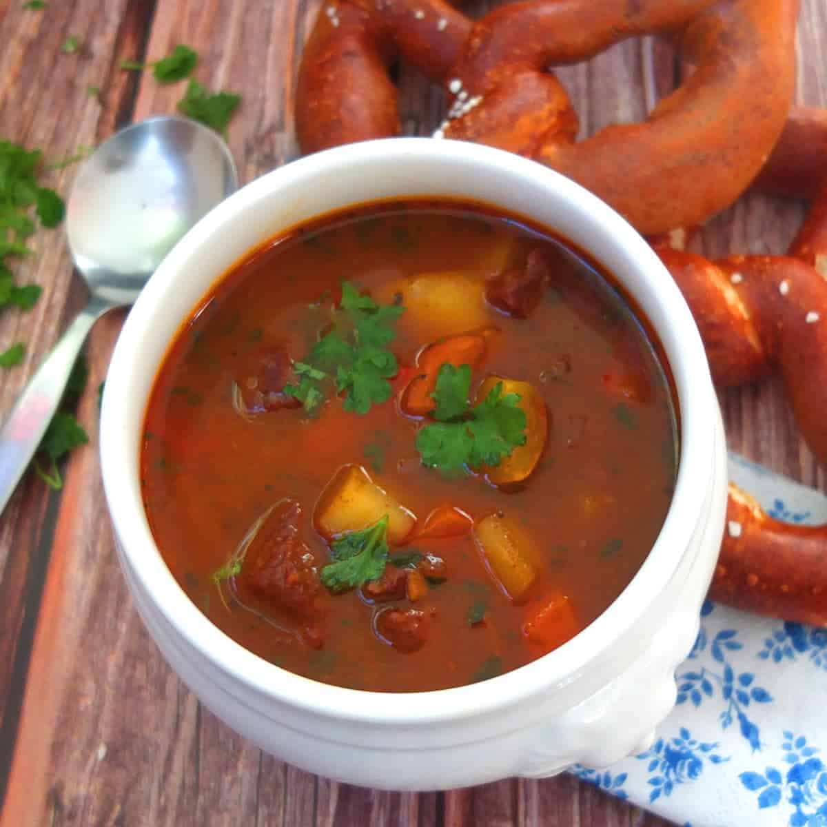 Easy Gulaschsuppe ( authentic German Goulash Soup) + video - My Dinner