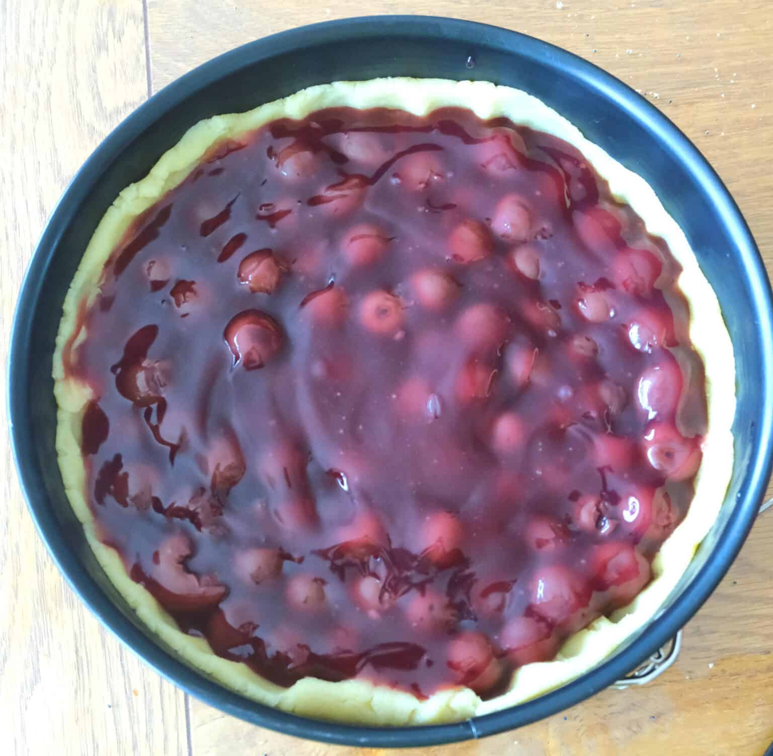 Easy German Cherry Streusel Cake (Kirschstreuselkuchen) - My Dinner