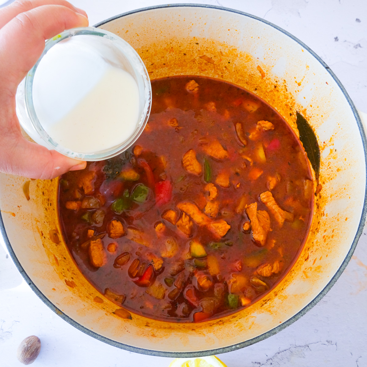 thickening the paprika sauce for turkey