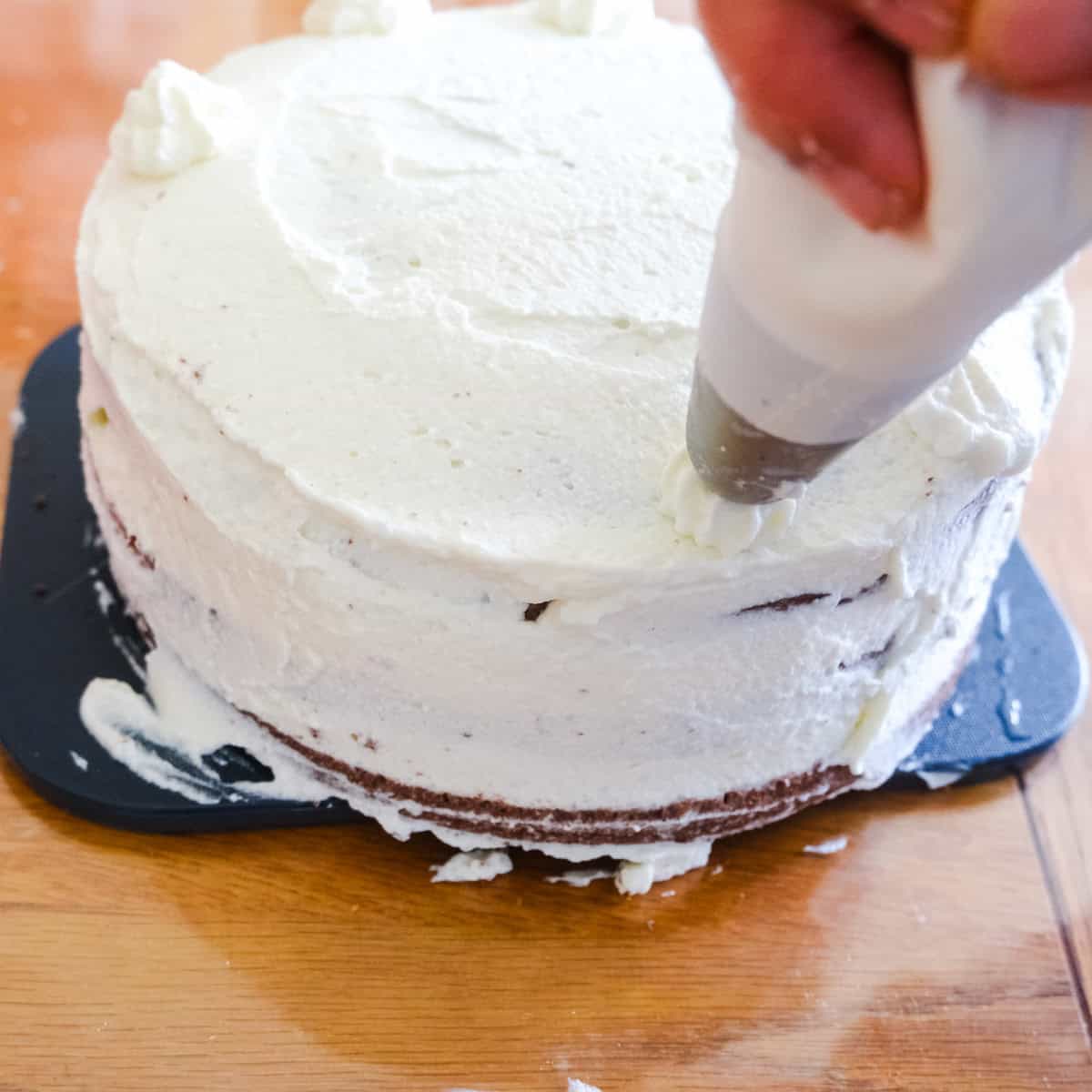 decorating a blog forest cake